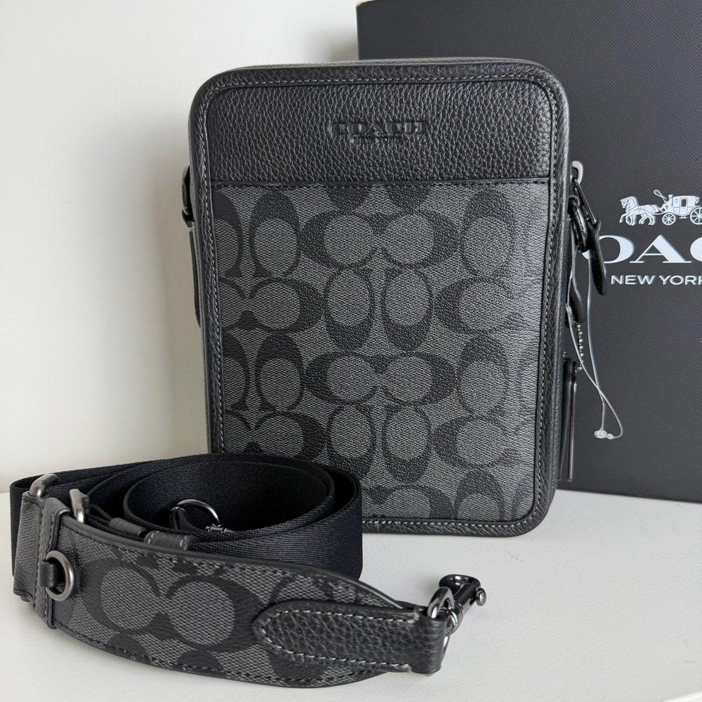 NWT Coach Crossbody In Signature Canvas